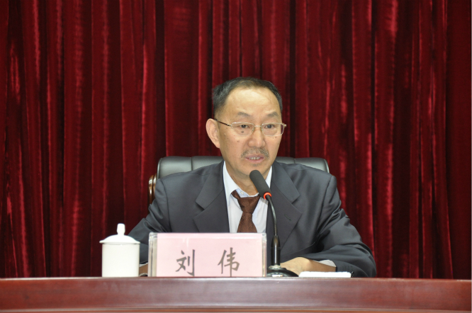 刘部长图(美化版).jpg 刘部长图(美化版).jpg